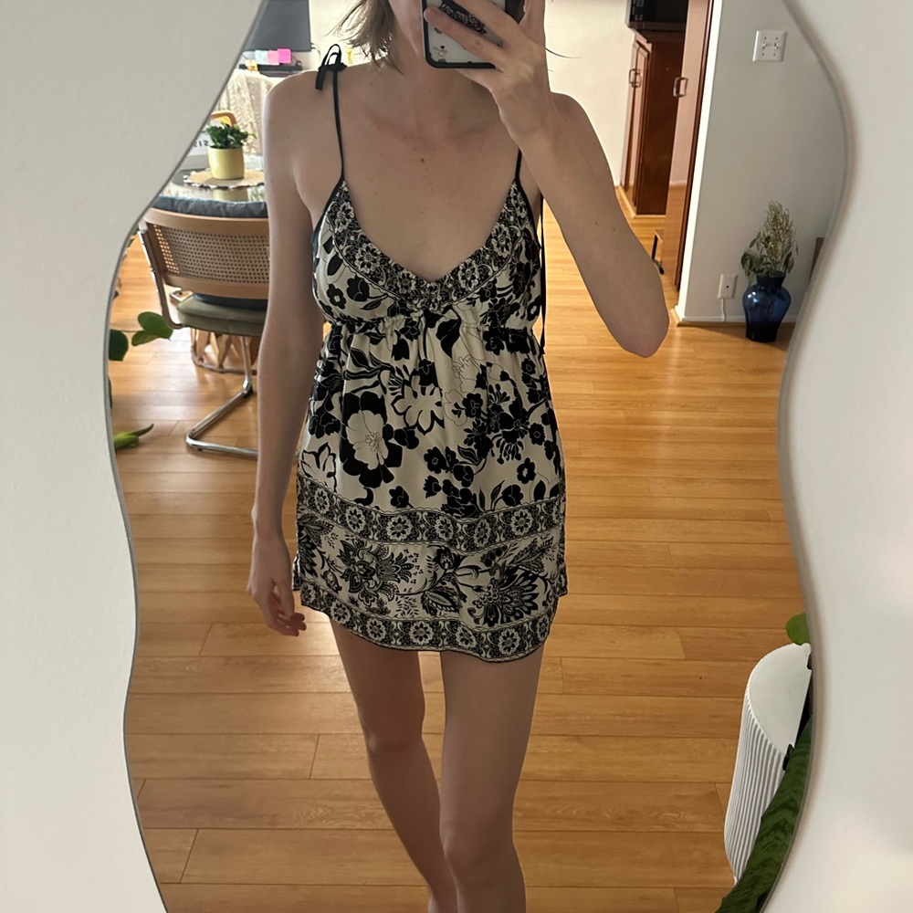 Silk shoulder tie dress